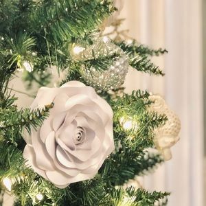 Paper Flower Ornaments | Christmas Holiday Decor